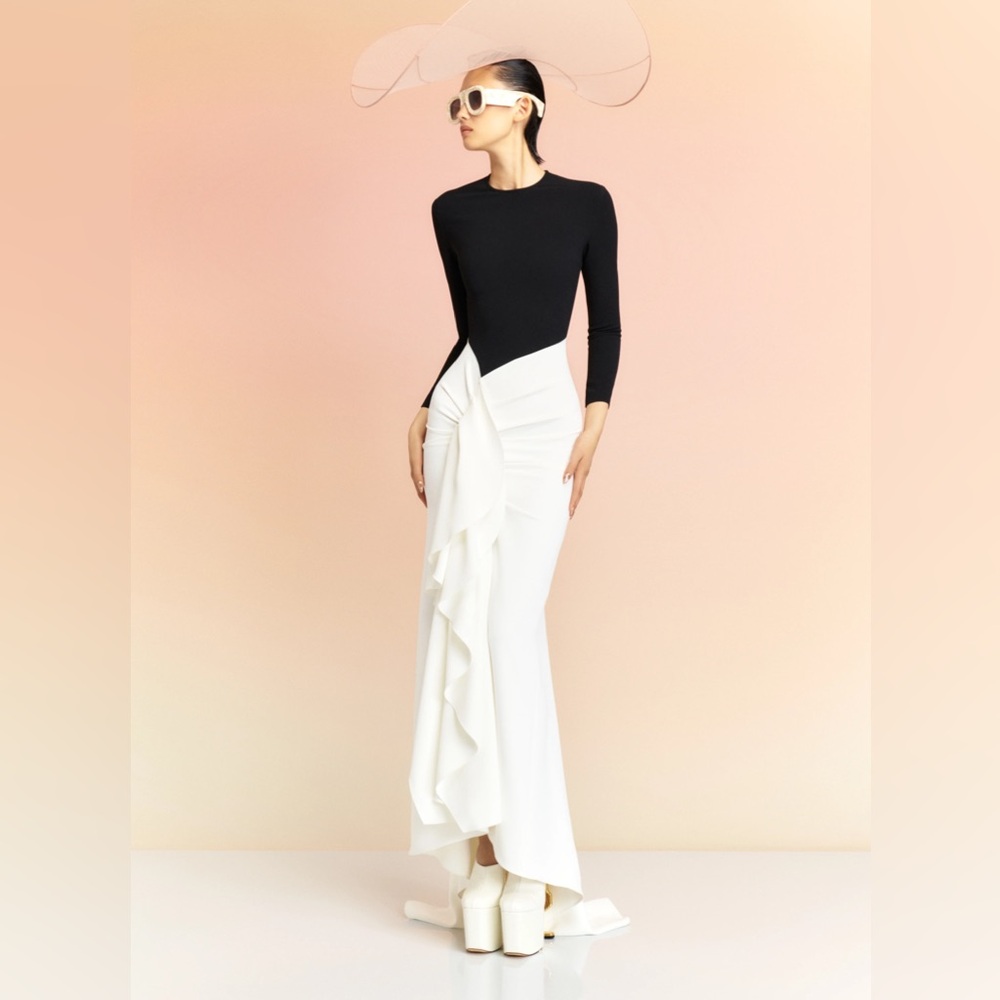 Nia maxi dress Solace London Black & white